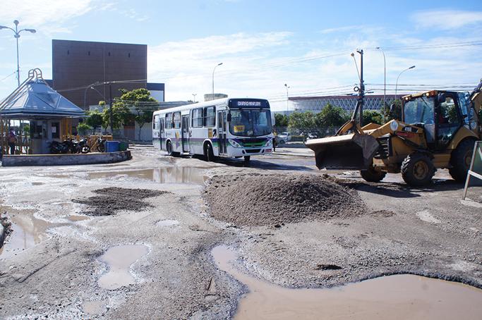 Prefeitura inicia recuperação do asfalto do Terminal DIA na segunda-feira, 10 - SMTT Aracaju